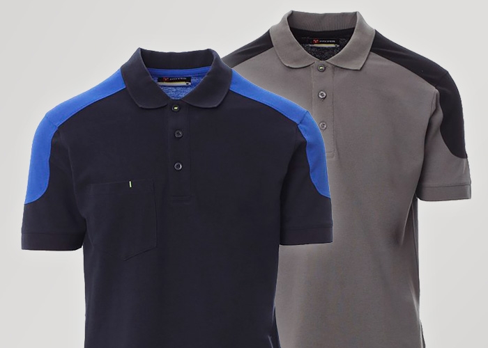 Zwei Arbeitsshirts mit Polokragen in Dunkelblau und Grau stehen vor hellem Hintergrund nebeneinander.